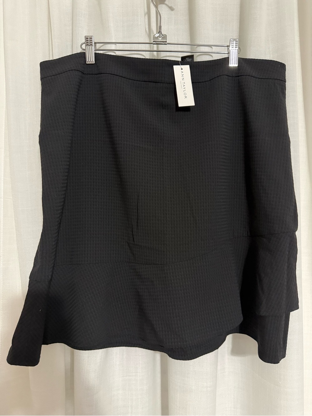Ann Taylor Factory Black Textured Midi Skirt with Flounce Hem